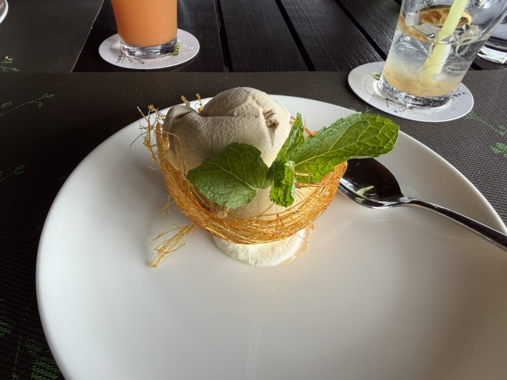 Namale Resort & Spa 3日目(7/25)ランチ コーヒーアイスクリーム